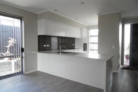 Photo of property in 14 Waiarohia Place, Hobsonville, Auckland, 0616