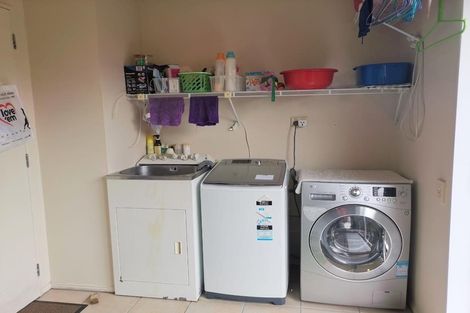 Photo of property in 14 Checkerberry Court, Henderson, Auckland, 0612