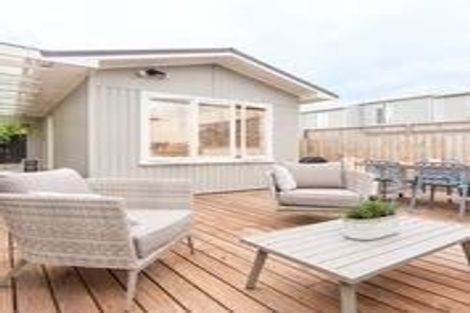 Photo of property in 84a Triangle Road, Massey, Auckland, 0614