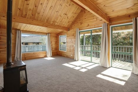 Photo of property in 402 Suffolk Road, Stoke, Nelson, 7011