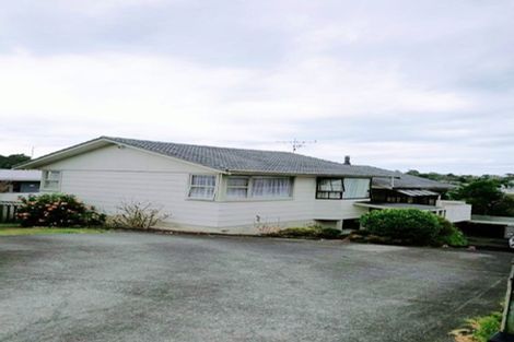 Photo of property in 9 Erica Road, Sunnynook, Auckland, 0620