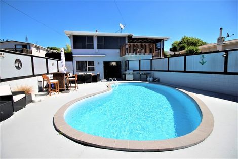 Photo of property in 5 Claridge Street, Glen Eden, Auckland, 0602