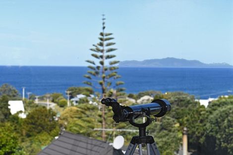 Photo of property in 10 Totara Road, Leigh, 0985