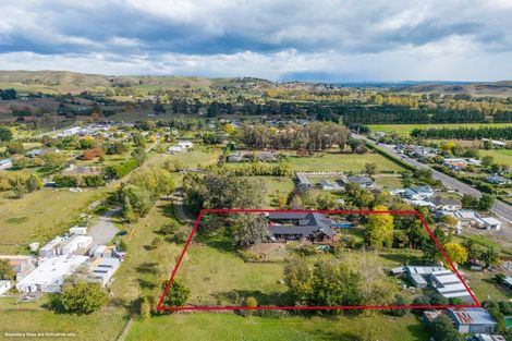 Photo of property in 2383 State Highway 2, Waipukurau, 4200