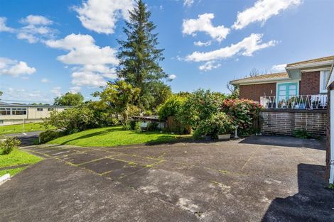 Photo of property in 3 Lavelle Road, Henderson, Auckland, 0612
