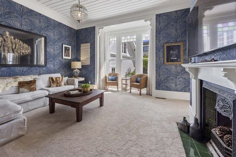 Photo of property in 329 Mangorei Road, Merrilands, New Plymouth, 4312