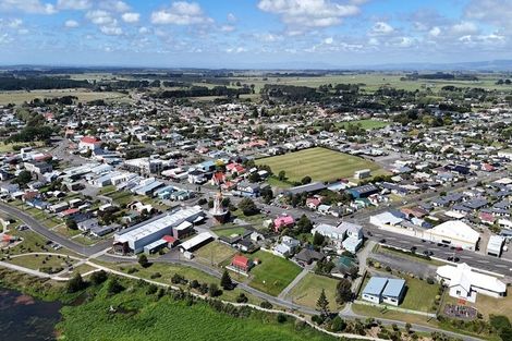 Photo of property in 32 Harbour Street, Foxton, 4814