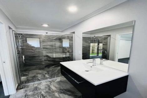 Photo of property in 55 Leathem Crescent, Pokeno, 2402