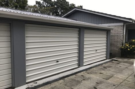 Photo of property in 3/200 Te Atatu Road, Te Atatu South, Auckland, 0610