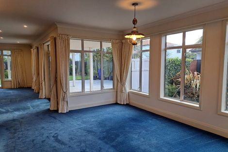 Photo of property in 11 Kereru Lane, Riccarton, Christchurch, 8011