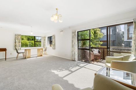 Photo of property in 2/5 Alma Road, Milford, Auckland, 0620