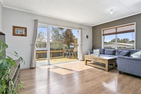 Photo of property in 308 Shakespeare Street, Leamington, Cambridge, 3432