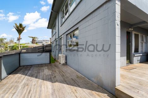 Photo of property in 44 Chippendale Crescent, Birkdale, Auckland, 0626