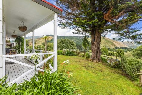 Photo of property in 33 Ratadale Road, Reikorangi, Waikanae, 5391
