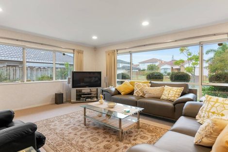 Photo of property in 5 Casabella Court, Northpark, Auckland, 2013