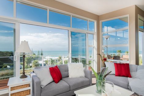 Photo of property in 30 Sirrah Street, Okitu, Gisborne, 4010