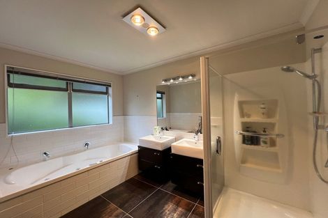 Photo of property in 20 Azure Place, Huntington, Hamilton, 3210