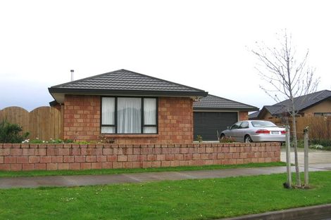 Photo of property in 16 Aspen Way, Kelvin Grove, Palmerston North, 4414
