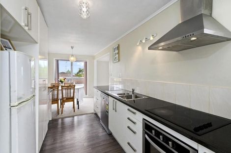 Photo of property in 5 Sari Place, Massey, Auckland, 0614