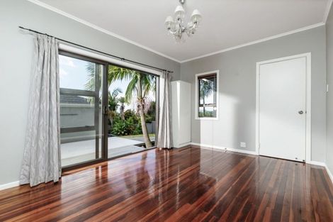 Photo of property in 1/36 Quebec Road, Milford, Auckland, 0620