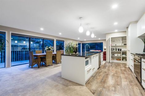 Photo of property in 122 Navigation Drive, Whitby, Porirua, 5024