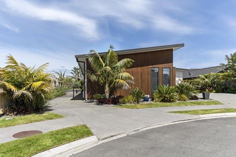 Photo of property in 14 Waitaha Place, Bell Block, New Plymouth, 4312