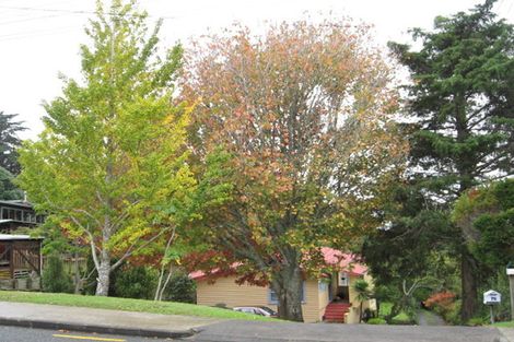 Photo of property in 76a Beach Road, Mellons Bay, Auckland, 2014