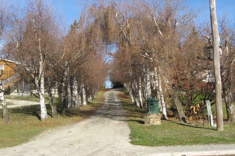 Photo of property in 9 Kennedy Crescent, Wanaka, 9305
