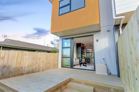 Photo of property in 12/28 Lavelle Road, Henderson, Auckland, 0612