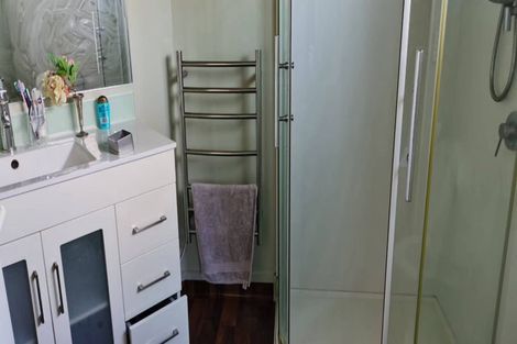 Photo of property in 2 Myers Grove, Churton Park, Wellington, 6037