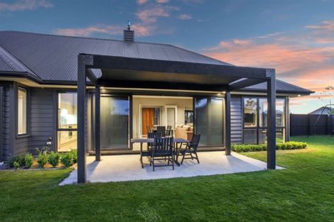 Photo of property in 10 Simms Lane, West Melton, 7618