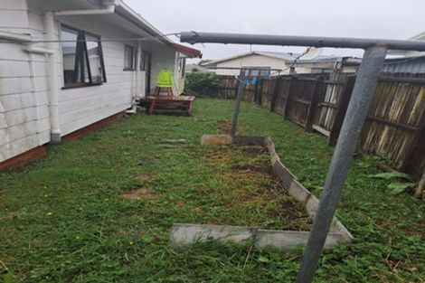 Photo of property in 1/5 Volta Place, Clendon Park, Auckland, 2103