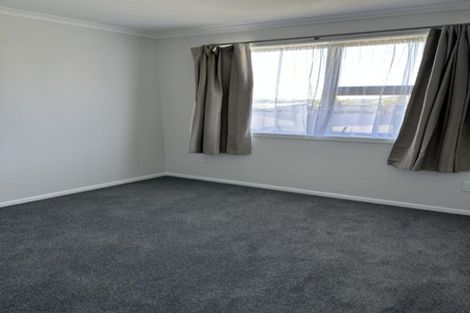 Photo of property in 28 Eskdale Road, Papakowhai, Porirua, 5024