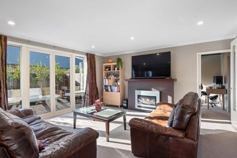 Photo of property in 17 Westpark Drive, Burnside, Christchurch, 8053