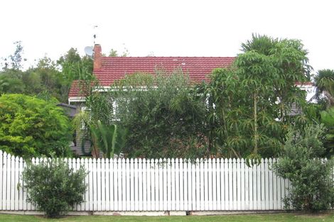 Photo of property in 1/10 Argyle Road, Browns Bay, Auckland, 0630