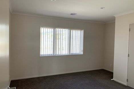 Photo of property in 12 Havana Rise, Grenada Village, Wellington, 6037