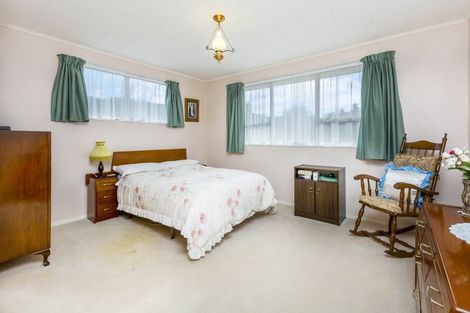 Photo of property in 8 Baltimore Crescent, Totara Park, Upper Hutt, 5018