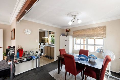 Photo of property in 2/165 River Road, Hamilton East, Hamilton, 3216