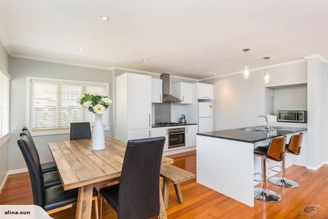 Photo of property in 20 Esmonde Road, Takapuna, Auckland, 0622
