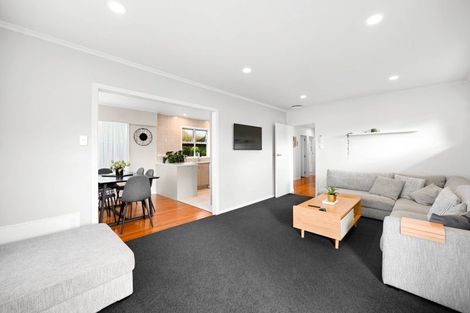 Photo of property in 30 Rhonda Avenue, Deanwell, Hamilton, 3206