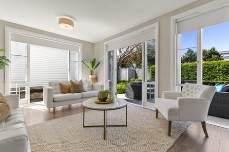 Photo of property in 5c Church Street, Devonport, Auckland, 0624