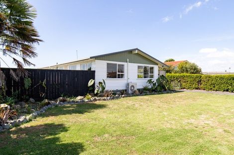 Photo of property in 48 Mahana Road, Ngatea, 3503