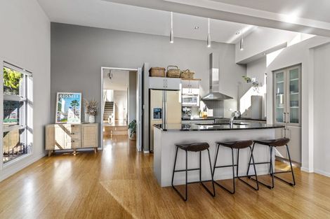 Photo of property in 37a Mount Avenue, Pauanui, Hikuai, 3579