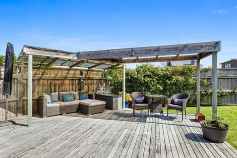 Photo of property in 2/38 Albatross Road, Red Beach, 0932