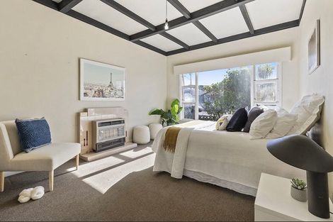 Photo of property in 216 Coutts Street, Rongotai, Wellington, 6022