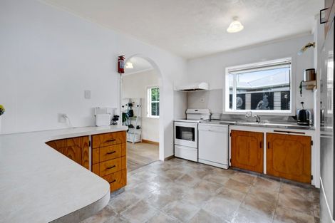 Photo of property in 5 Watene Crescent, Waitara, 4320