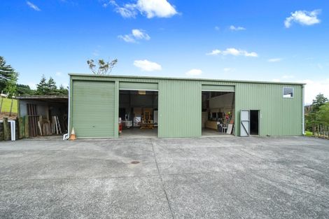 Photo of property in 97 Arrowsmith Road, Waitakere, Henderson, 0782