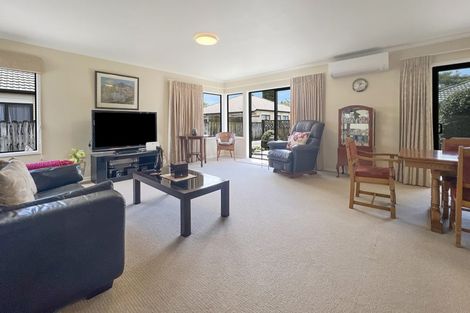 Photo of property in 5a York Street, Drury, 2113