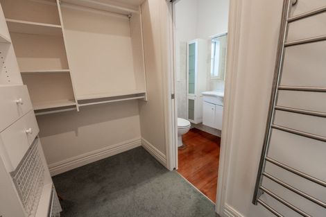 Photo of property in 34 William Bond Street, Stanley Point, Auckland, 0624