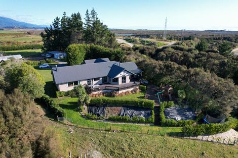 Photo of property in 103 Alma Road, Westport, 7892